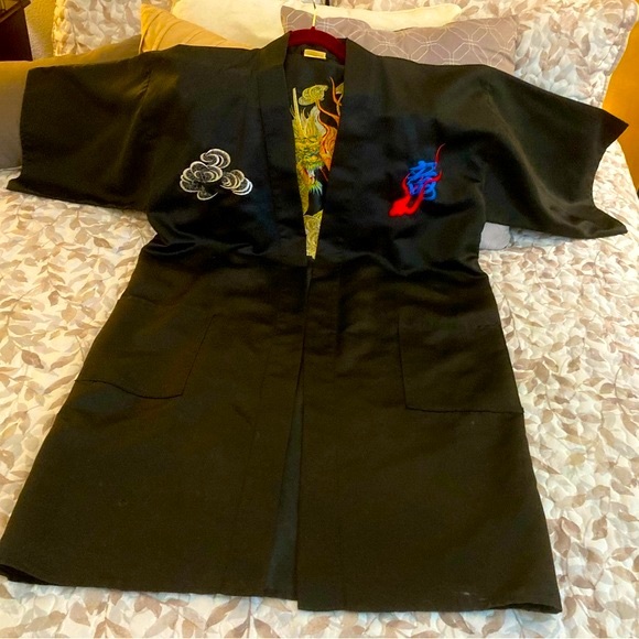 Embroidered “Japanese Dragon” Kimono Robe - Vintage - Picture 7 of 13